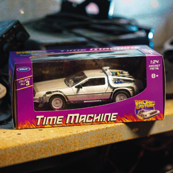 DeLorean Time Machine